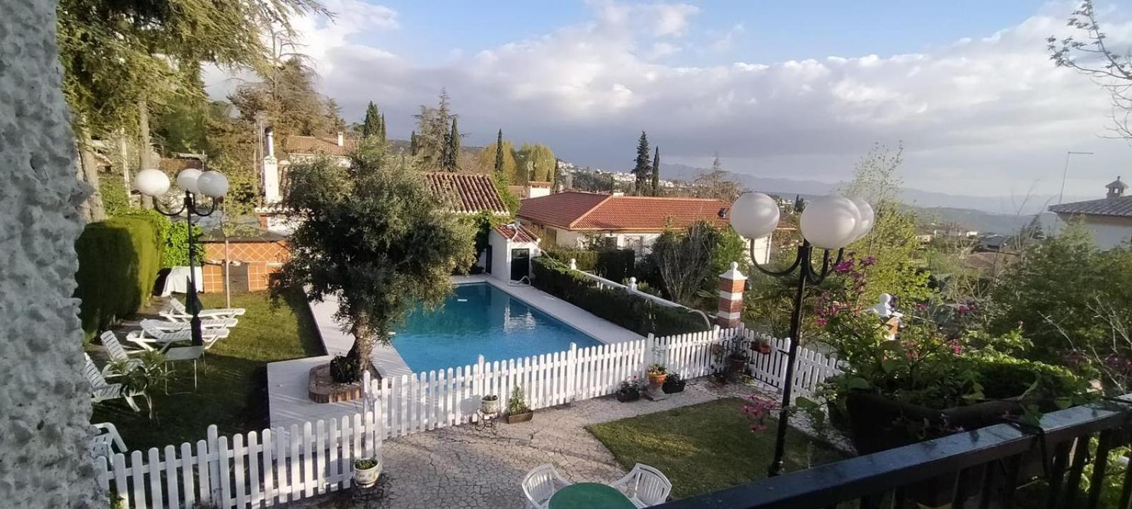 Casa Los Rosales Alfacar Ngoại thất bức ảnh